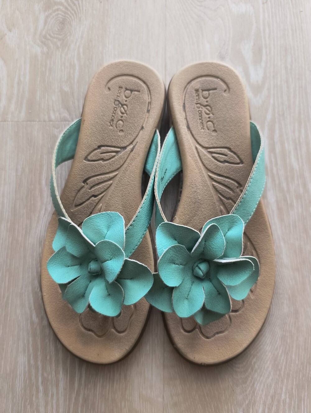 b.o.c. Turquoise Floral Thong Sandals